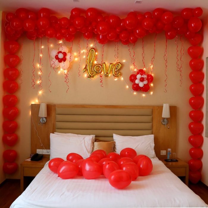 How to decorate my room for anniversary