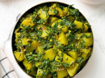 How to cook aloo palak pakistani style